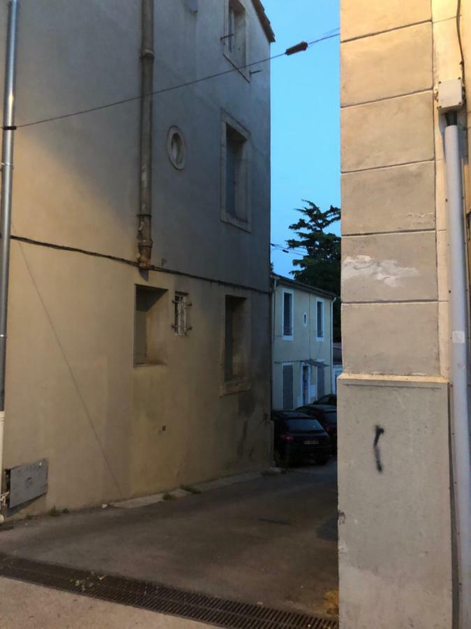 Le Lodeve Apartment *